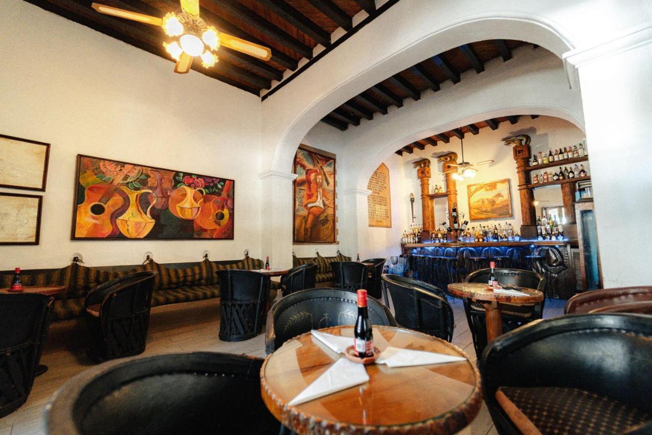 Best Western Plus Posada De Don Vasco Pátzcuaro Exterior foto Interior of the restaurant